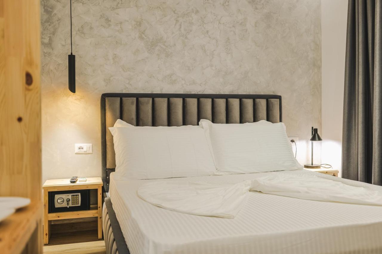 Luxury Villa Alisja Sarande With Private Beach Kültér fotó