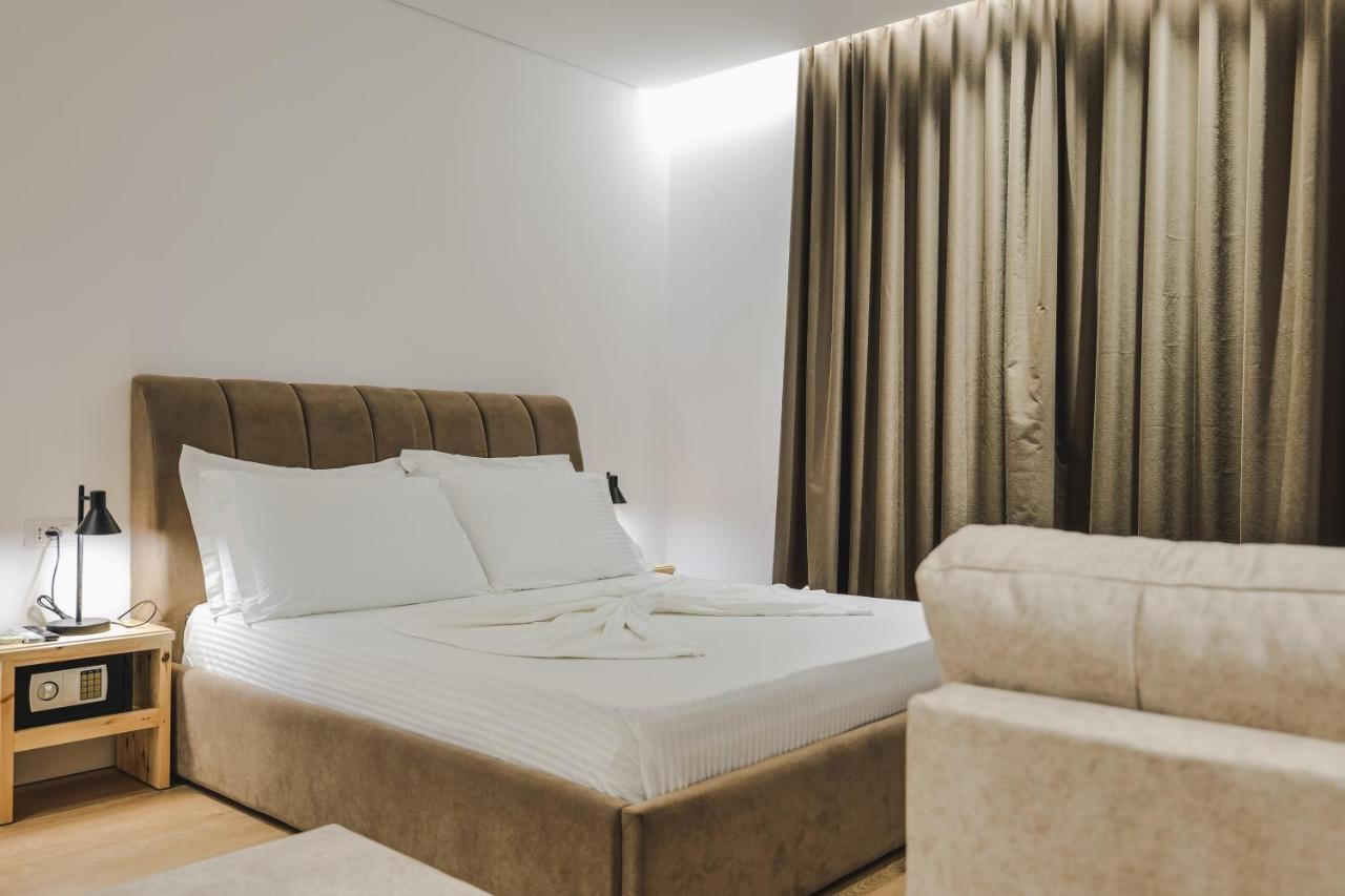 Luxury Villa Alisja Sarande With Private Beach Kültér fotó