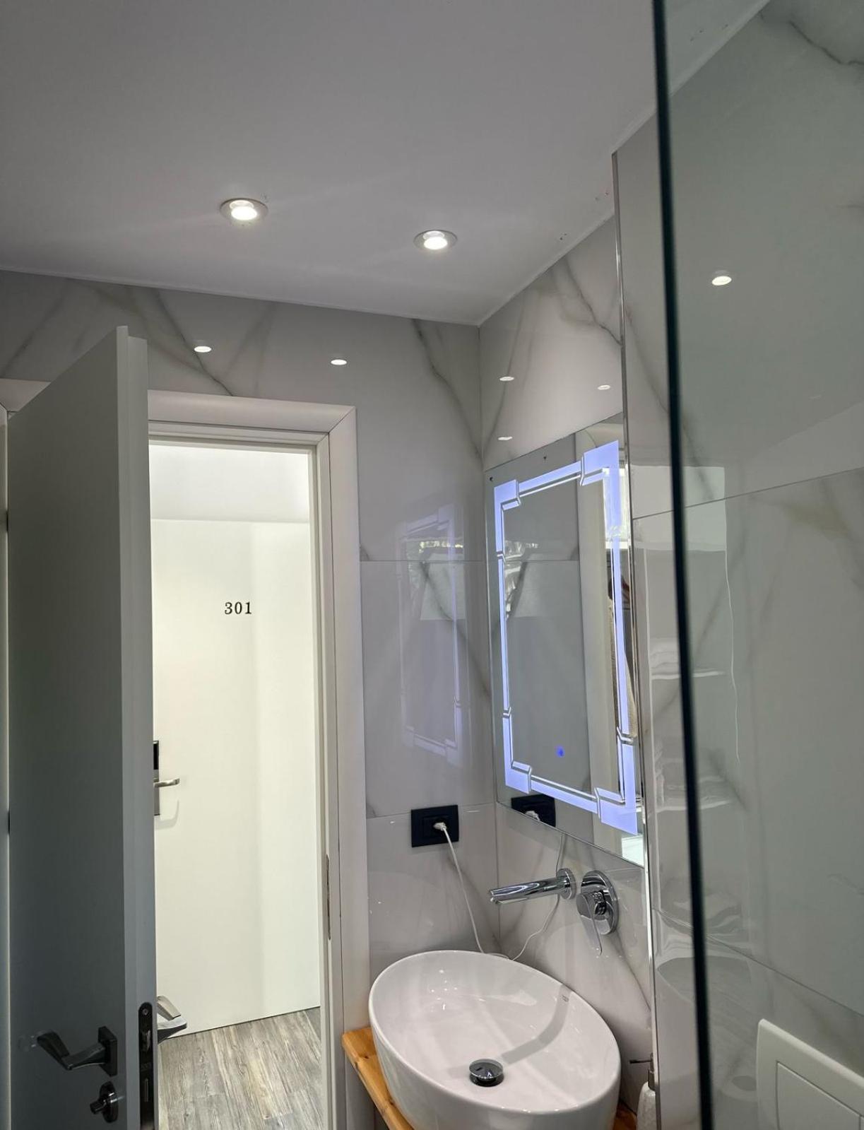Luxury Villa Alisja Sarande With Private Beach Kültér fotó